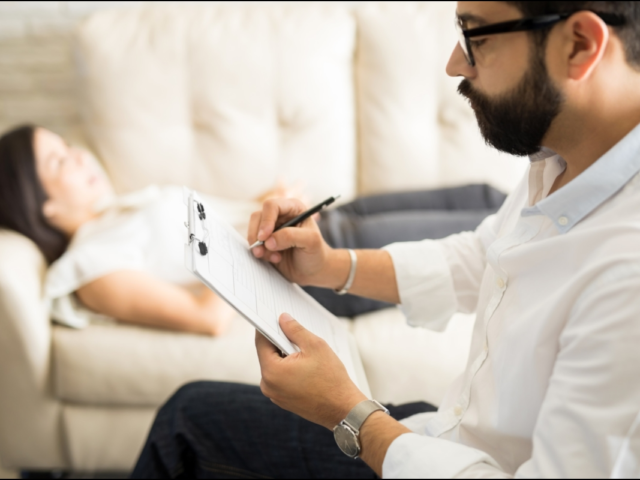 Evlilik ve çift terapisi nedir