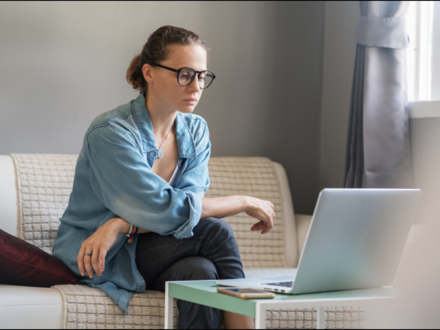 Online Psikolog İşe Yarar Mı