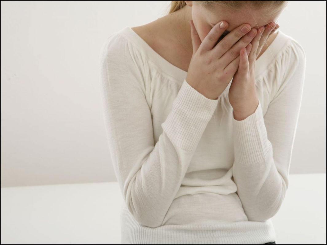 Konak hastalık sonrası depresyon